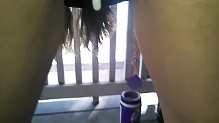 Offentlig creampie dryppende inn truser