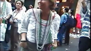 Mardi gras flasher ber politiet tillatelse