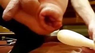 Wild gapende ass innsetting