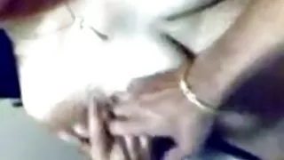 Sexy brun jente