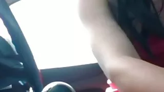 Crazy jente som elsker biler