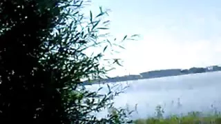 Dickflash - epic cumshot for naken beachgirl (480p versjon)